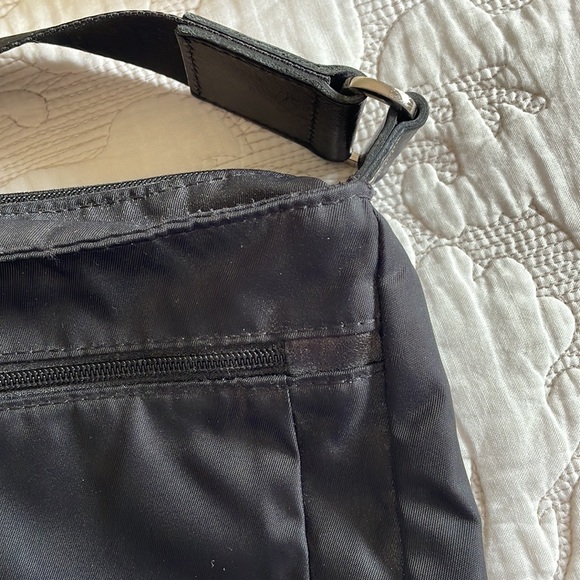 Longchamp Nylon Crossbody black bag - Picture 6 of 12